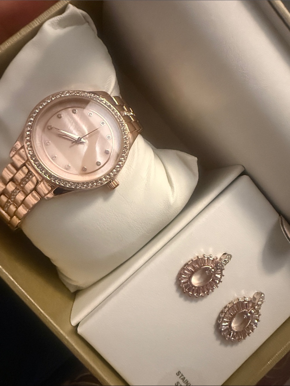 Elegant Rose Gold Women's Bracelet Watch with Crystal Accents
